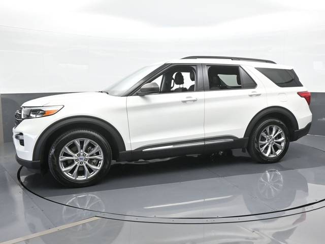 2023 Ford Explorer XLT RWD photo