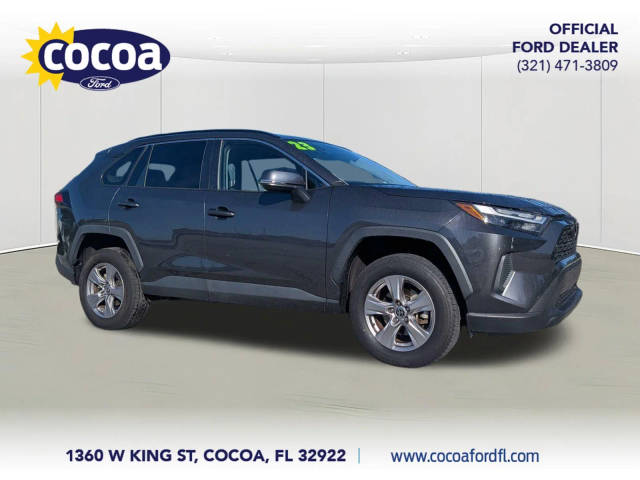 2023 Toyota RAV4 XLE FWD photo