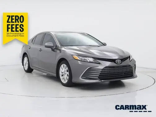 2023 Toyota Camry LE FWD photo