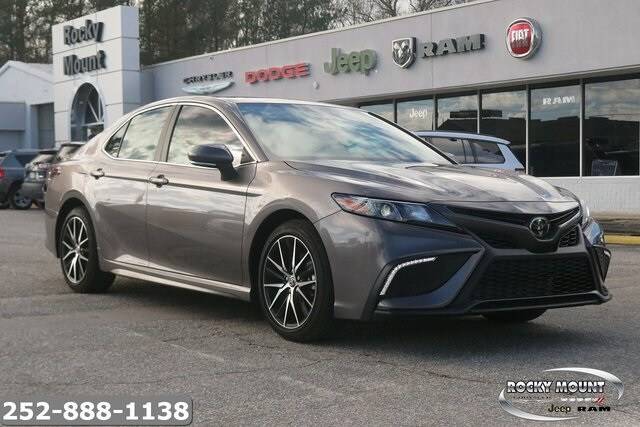 2023 Toyota Camry SE FWD photo