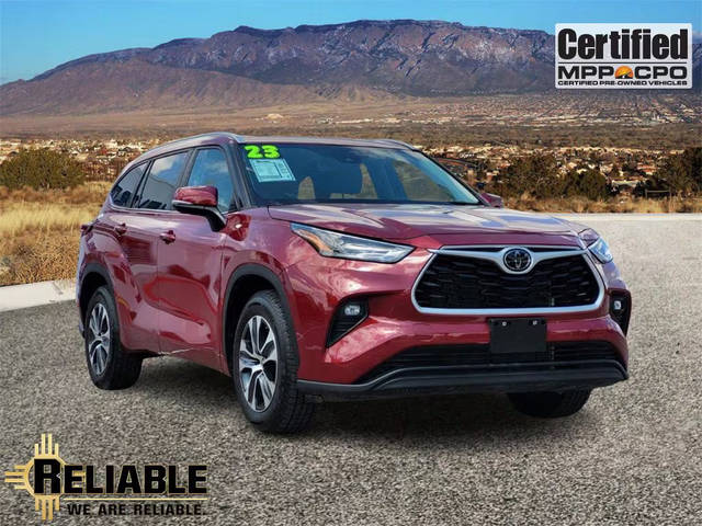 2023 Toyota Highlander XLE FWD photo
