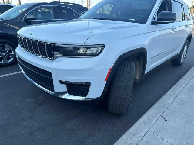 2023 Jeep Grand Cherokee L Limited RWD photo