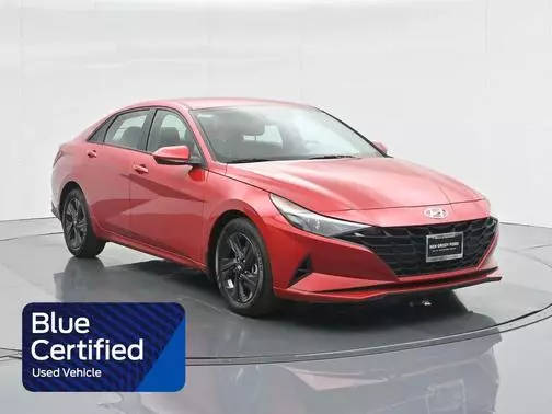 2023 Hyundai Elantra SEL FWD photo