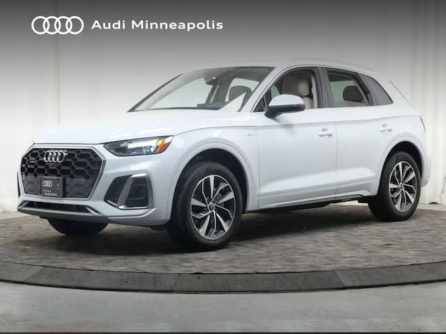 2023 Audi Q5 S line Premium Plus AWD photo