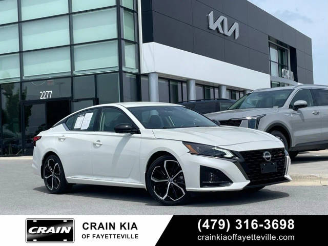 2023 Nissan Altima 2.5 SR FWD photo
