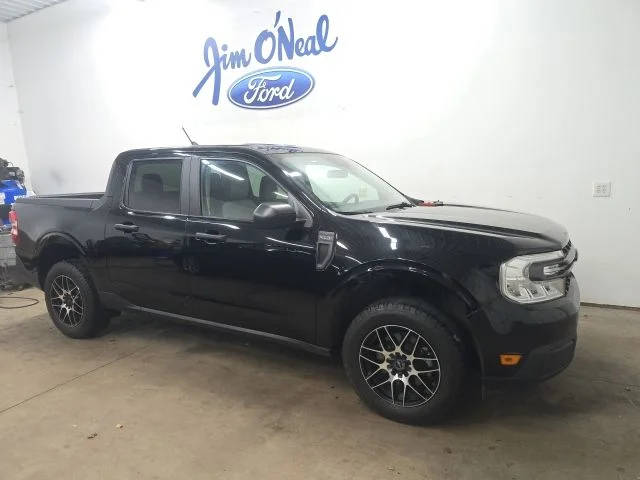 2023 Ford Maverick XLT FWD photo