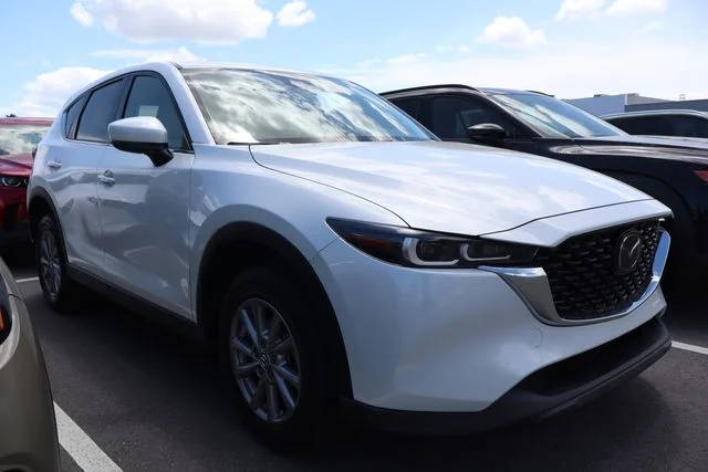 2023 Mazda CX-5 2.5 S Preferred Package AWD photo