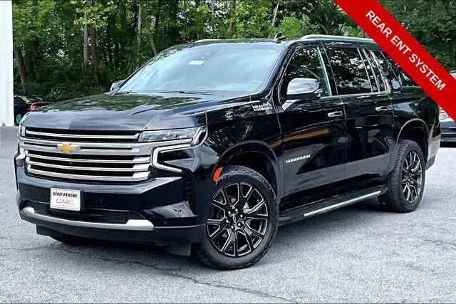 2023 Chevrolet Suburban High Country 4WD photo
