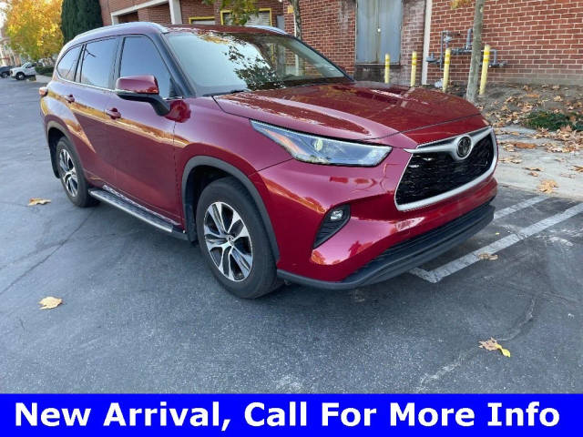 2023 Toyota Highlander XLE FWD photo