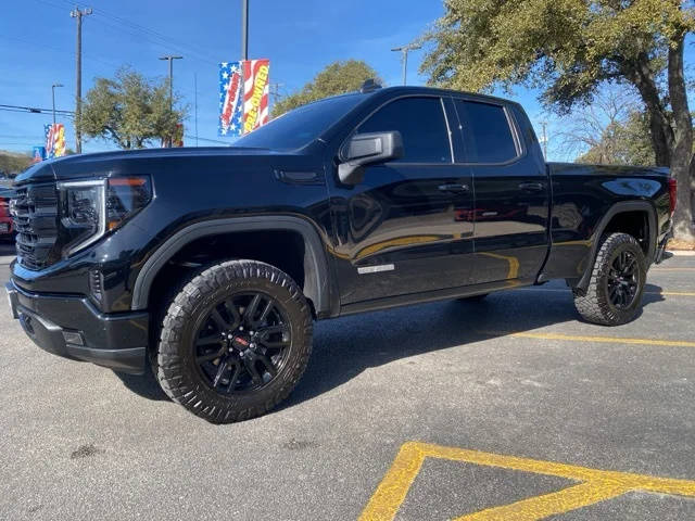 2023 GMC Sierra 1500 Elevation RWD photo