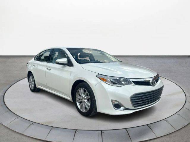2015 Toyota Avalon XLE FWD photo