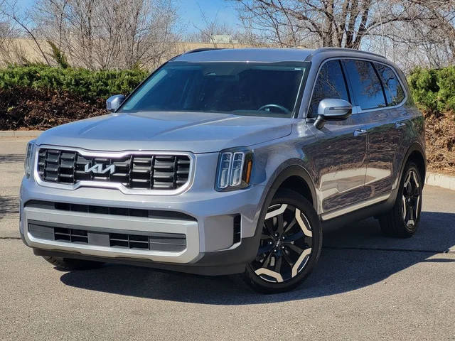 2023 Kia Telluride S AWD photo