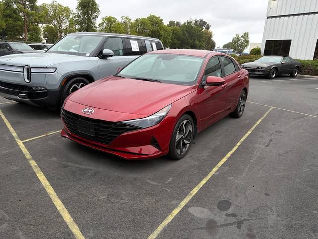2023 Hyundai Elantra SEL FWD photo
