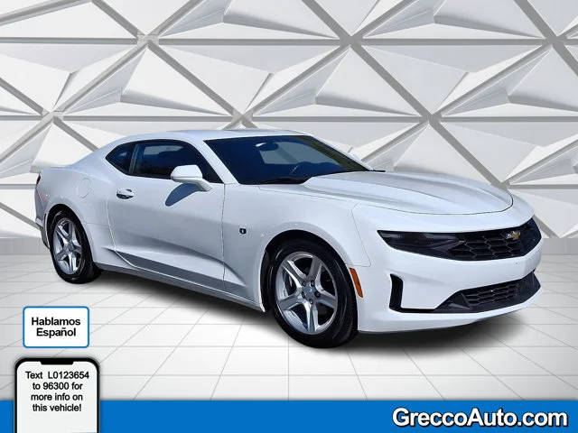 2020 Chevrolet Camaro 1LT RWD photo