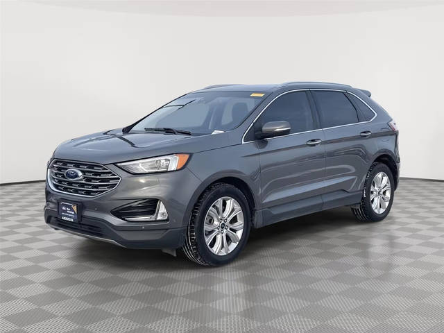 2022 Ford Edge Titanium AWD photo