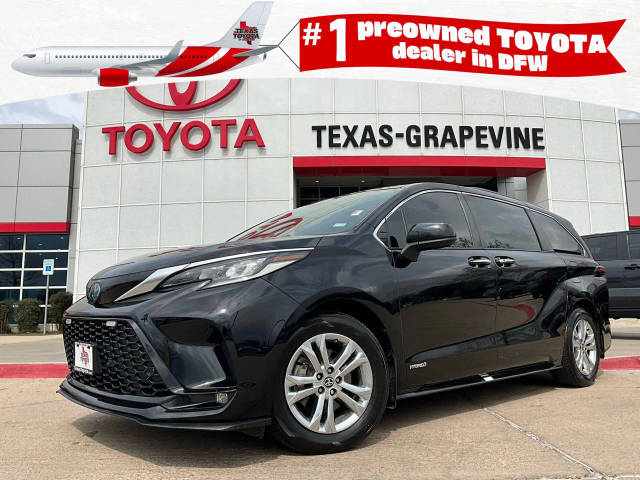 2021 Toyota Sienna XSE AWD photo