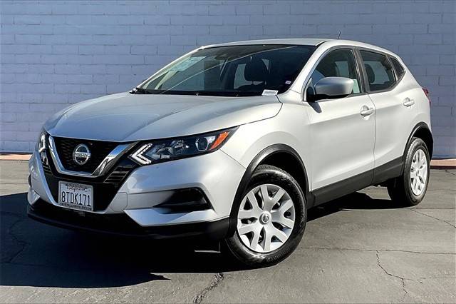 2020 Nissan Rogue Sport S FWD photo