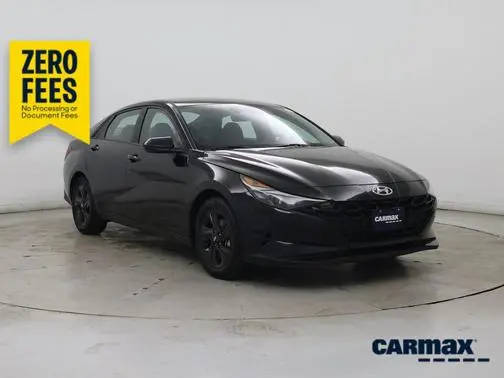 2023 Hyundai Elantra SEL FWD photo