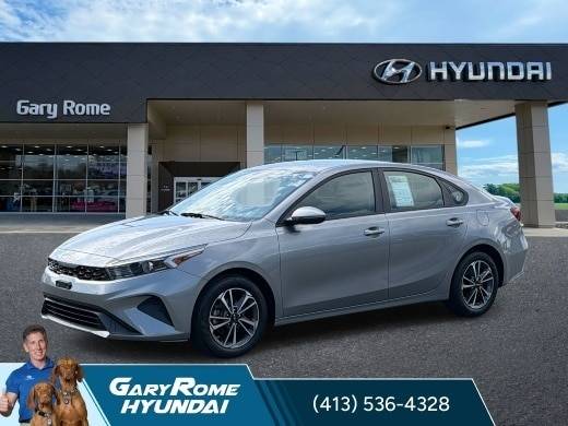 2023 Kia Forte LXS FWD photo