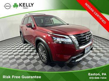 2023 Nissan Pathfinder SL 4WD photo