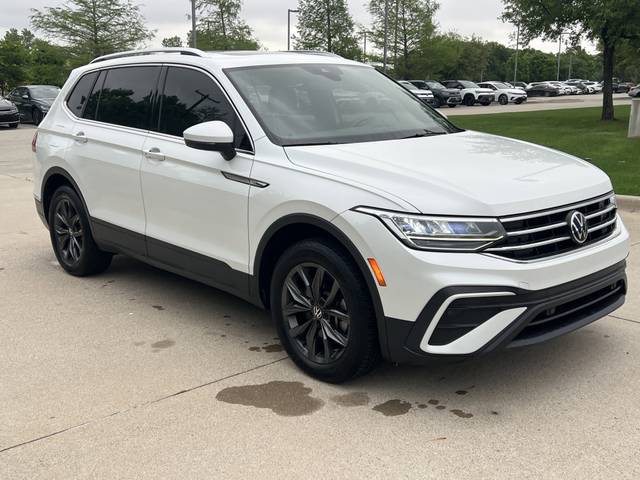 2023 Volkswagen Tiguan SE FWD photo