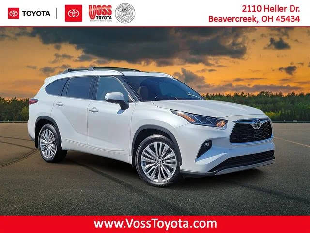 2023 Toyota Highlander Platinum AWD photo