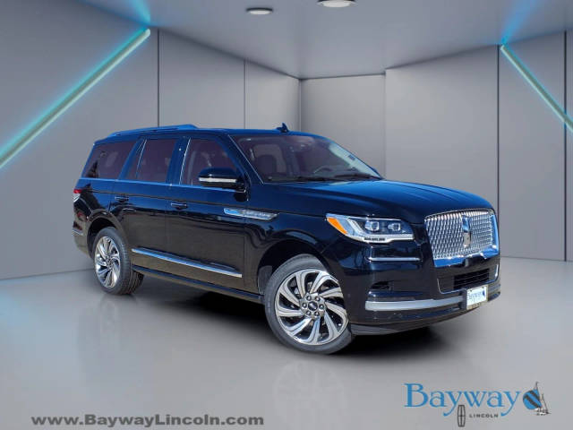 2023 Lincoln Navigator Reserve RWD photo
