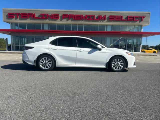 2023 Toyota Camry LE FWD photo