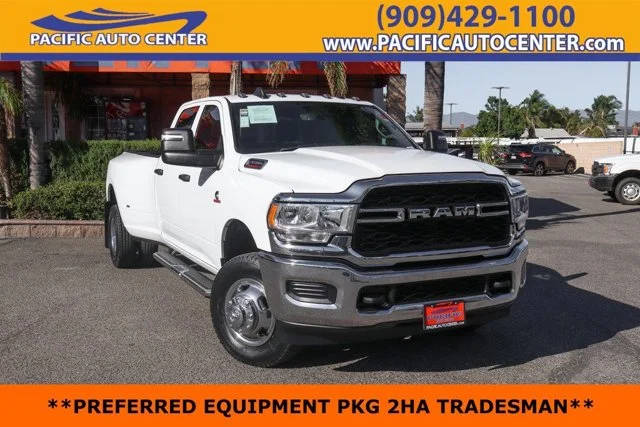2023 Ram 3500 Tradesman 4WD photo