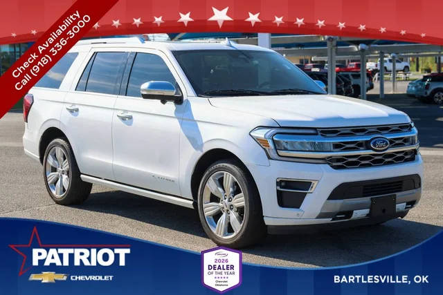 2023 Ford Expedition Platinum 4WD photo
