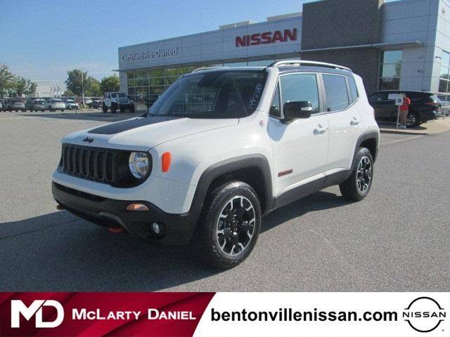 2023 Jeep Renegade Trailhawk 4WD photo