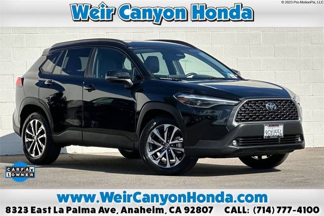 2023 Toyota Corolla Cross XLE AWD photo