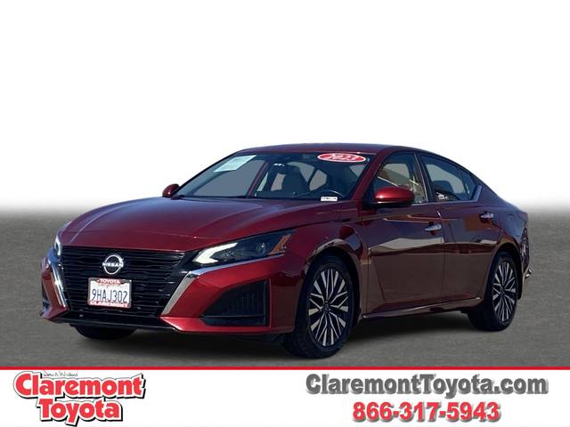 2023 Nissan Altima 2.5 SV FWD photo