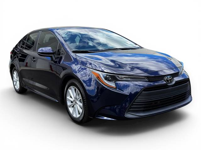 2023 Toyota Corolla LE FWD photo