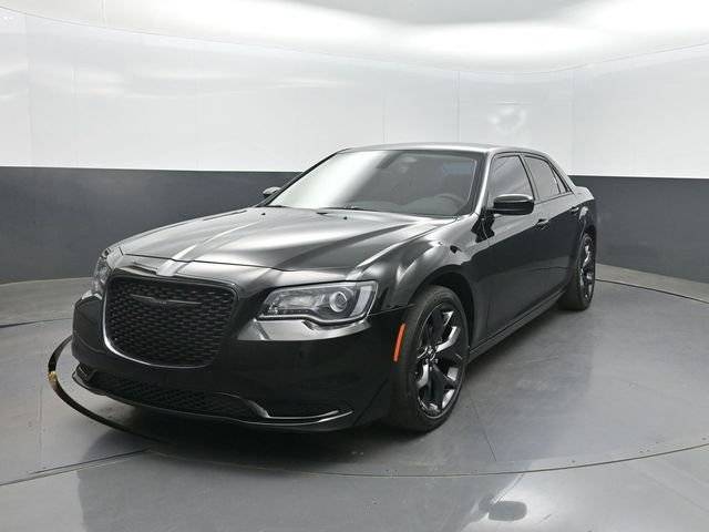2023 Chrysler 300 Touring RWD photo