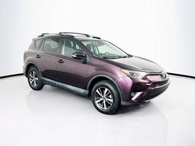 2018 Toyota RAV4 XLE AWD photo