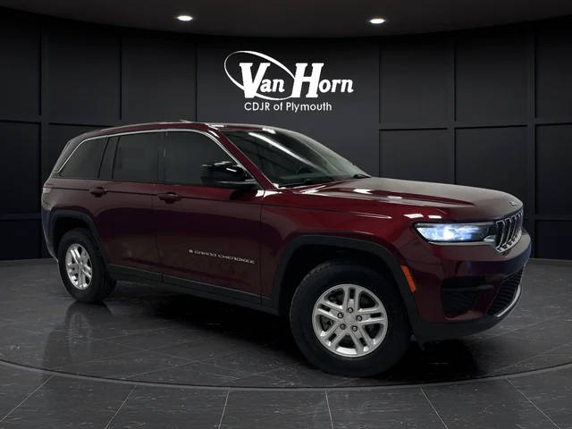 2023 Jeep Grand Cherokee Laredo 4WD photo