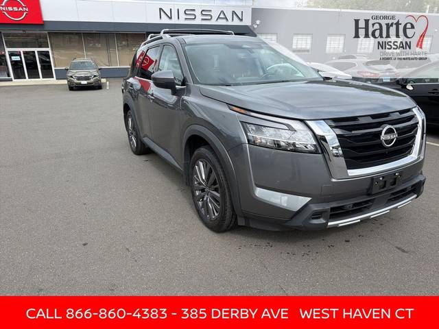 2023 Nissan Pathfinder SL 4WD photo