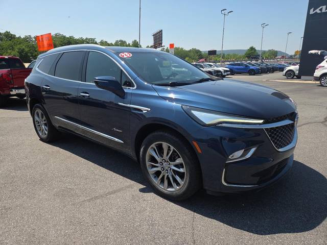 2023 Buick Enclave Avenir AWD photo