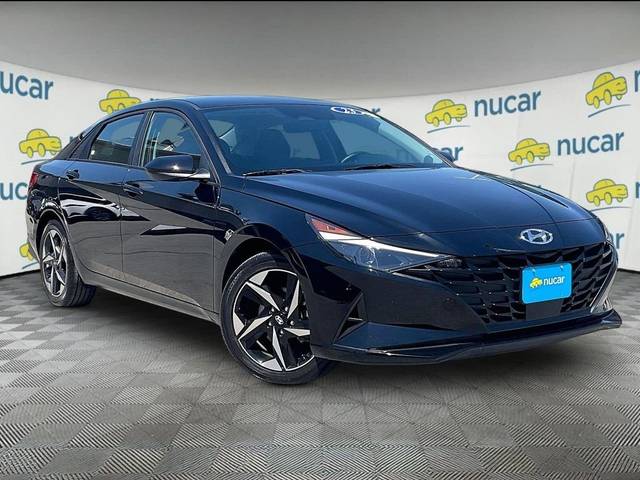 2023 Hyundai Elantra SEL FWD photo
