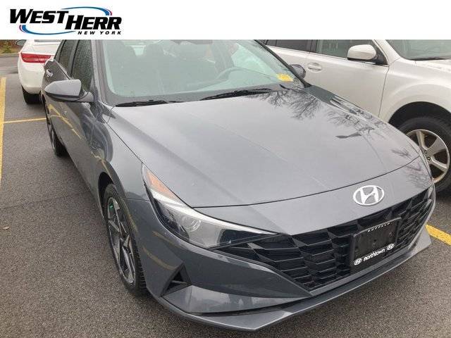 2023 Hyundai Elantra SEL FWD photo
