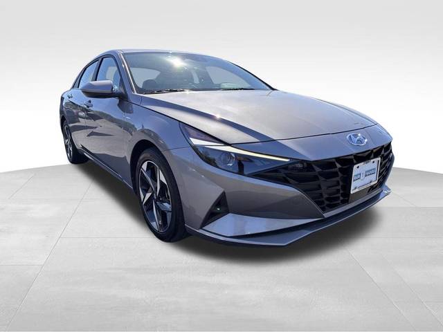 2023 Hyundai Elantra SEL FWD photo