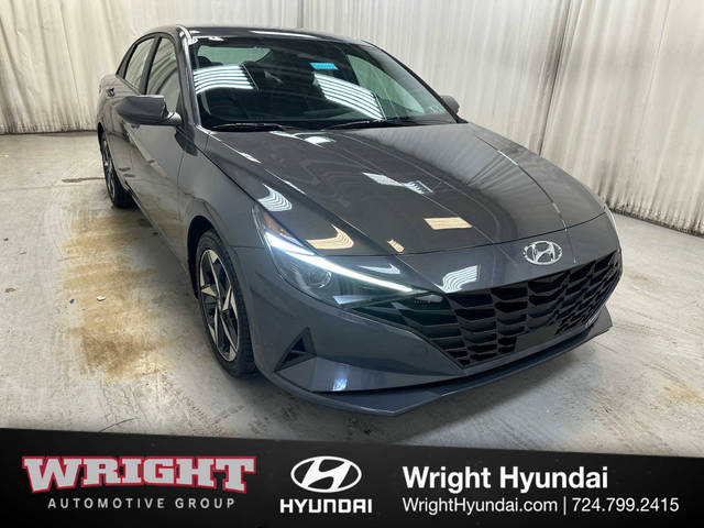 2023 Hyundai Elantra SEL FWD photo