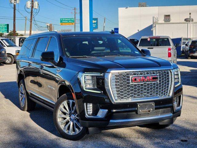 2023 GMC Yukon XL Denali 4WD photo