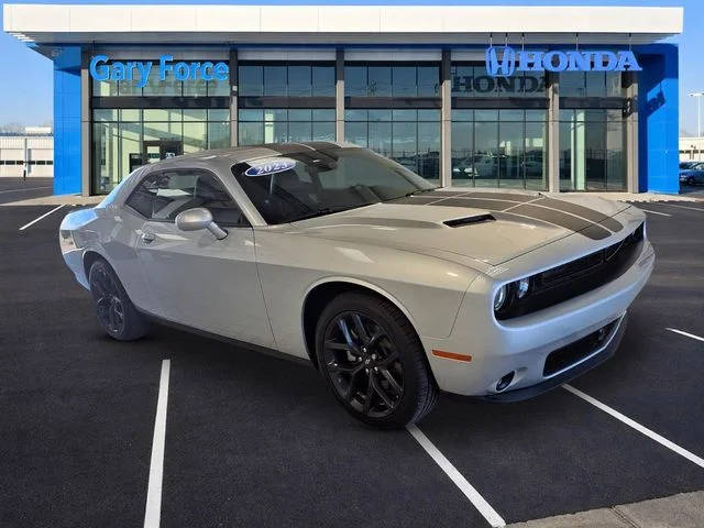 2023 Dodge Challenger SXT RWD photo