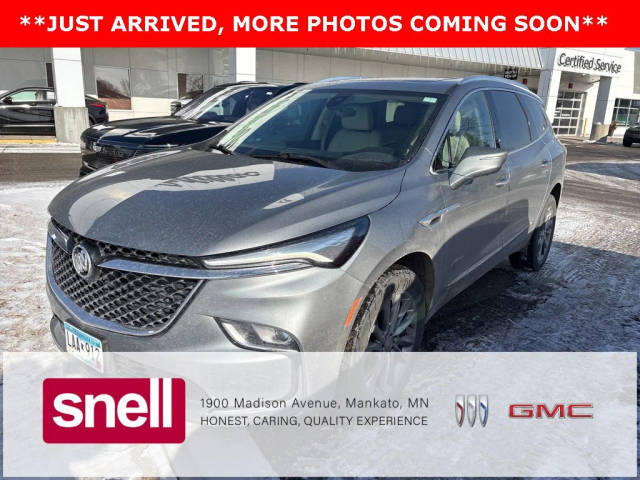 2023 Buick Enclave Avenir AWD photo