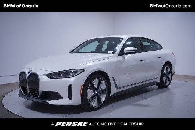 2023 BMW i4 eDrive40 RWD photo