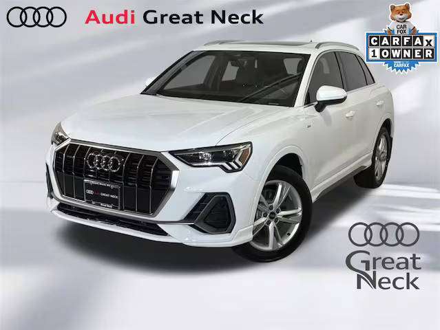2023 Audi Q3 S line Premium AWD photo