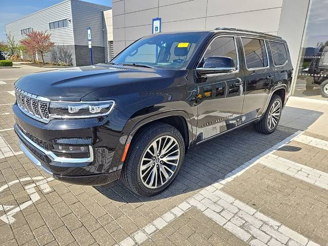 2023 Jeep Grand Wagoneer Series III 4WD photo