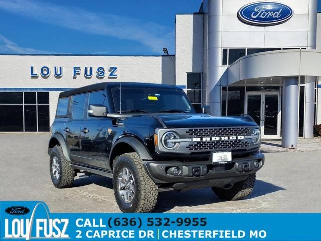 2023 Ford Bronco 4 Door Badlands 4WD photo